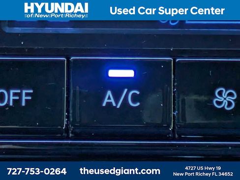 Certified 2025 Hyundai Elantra Sport FWD image 21