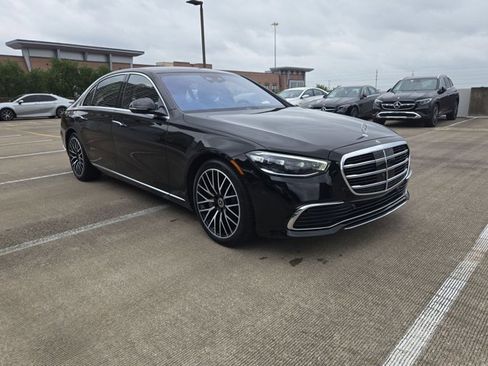 Used 2022 Mercedes-Benz S 500 4MATIC image 3