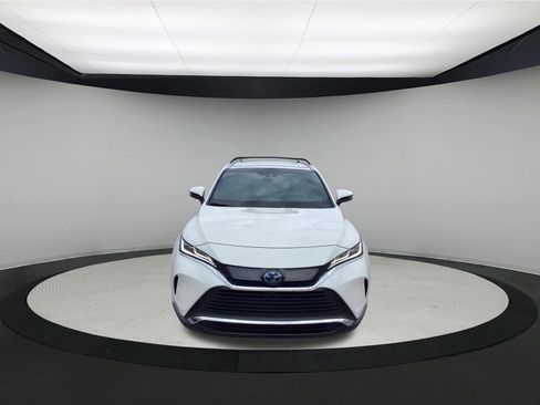 Used 2021 Toyota Venza Limited w/ Advanced Technology Package image 3