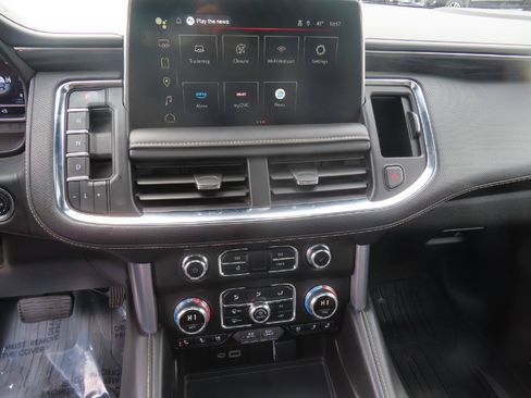 Used 2024 GMC Yukon SLT w/ Max Trailering Package AWD/4WD image 33