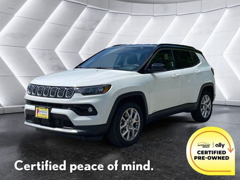 Used 2025 Jeep Compass Limited AWD/4WD image 1