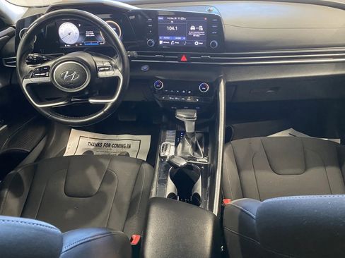 Used 2022 Hyundai Elantra SEL w/ Convenience Package image 5