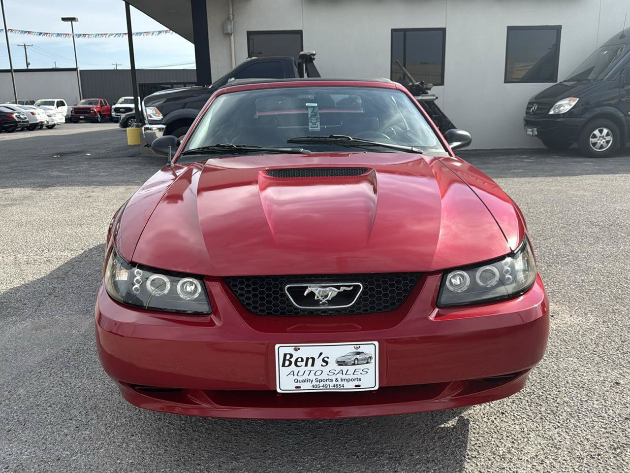 Used 2000 Ford Mustang Convertible RWD image 3