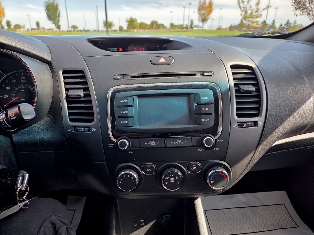 Used 2018 Kia Forte LX w/ LX Rear Camera Package FWD image 22