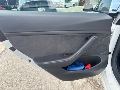 Used 2022 Tesla Model 3 RWD image 10