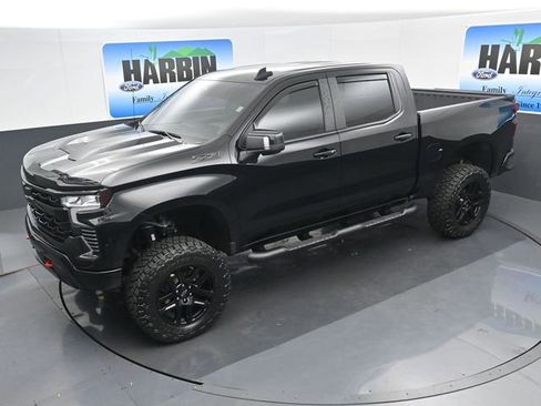 Used 2025 Chevrolet Silverado 1500 LT Trail Boss w/ LT Trail Boss Premium Package AWD/4WD image 22