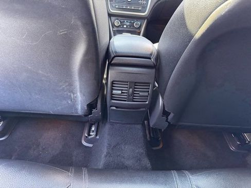 Used 2015 Mercedes-Benz CLA 250 4MATIC image 25