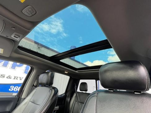 Used 2018 Ford F150 Lariat w/ Equipment Group 502A Luxury AWD/4WD image 24