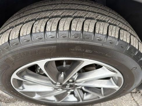 Certified 2023 Lincoln Corsair AWD w/ Equipment Group 101A image 33