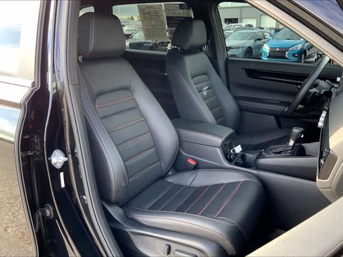 Used 2024 Honda CR-V Sport Touring image 9