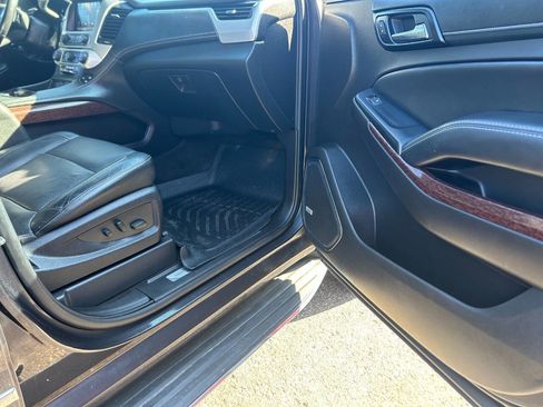 Used 2017 GMC Yukon SLT w/ Open Road Package image 22