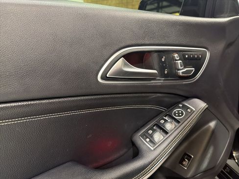 Used 2019 Mercedes-Benz CLA 250 image 24