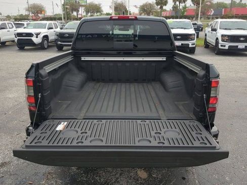 Used 2025 Nissan Frontier PRO-4X w/ Pro Convenience Package image 13