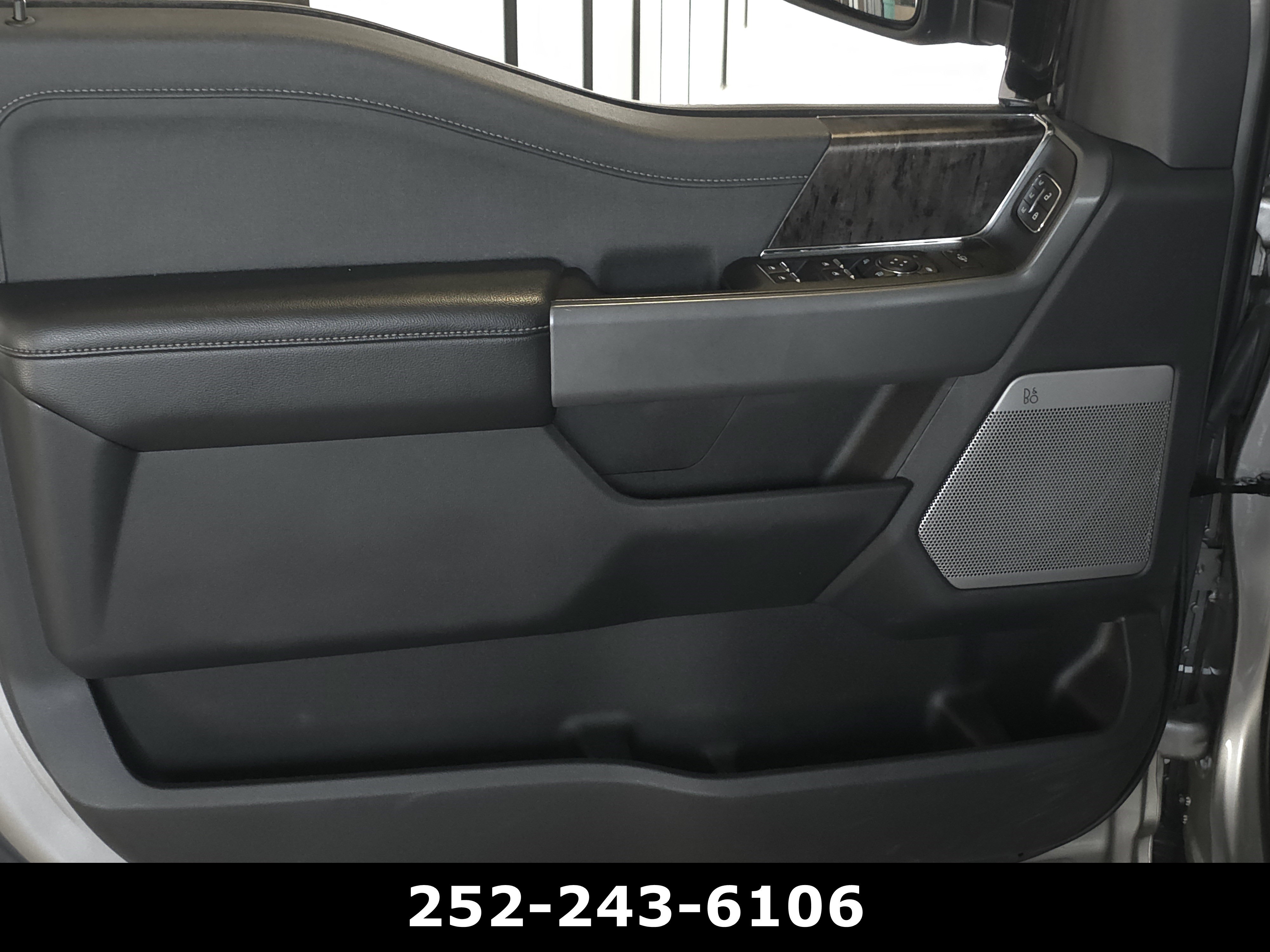 Used 2024 Ford F350 Lariat w/ Lariat Ultimate Package AWD/4WD image 34
