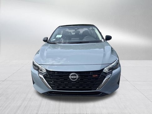 New 2025 Nissan Sentra SR FWD image 2