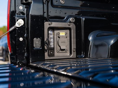 New 2025 Ford Maverick XLT w/ XLT Luxury Package image 12