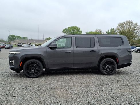 New 2026 Jeep Grand Wagoneer L Limited AWD/4WD image 4
