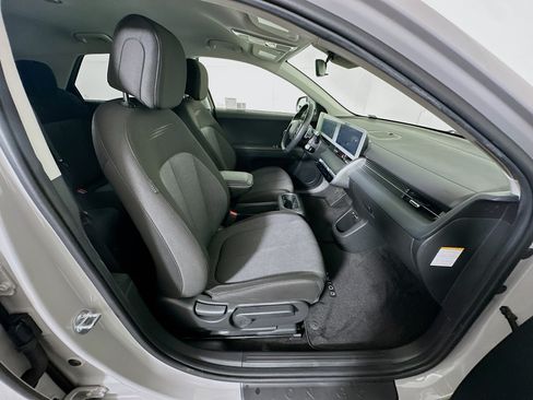 Used 2024 Hyundai Ioniq 5 SE RWD image 31