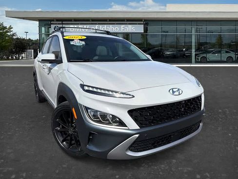 Used 2023 Hyundai Kona Limited AWD/4WD image 2