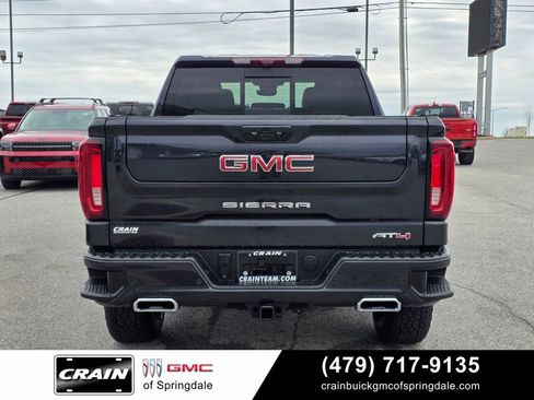Used 2025 GMC Sierra 1500 AT4 w/ AT4 Premium Package AWD/4WD image 5