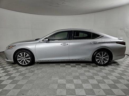 Used 2021 Lexus ES 300h w/ Premium Package image 7