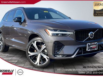Used 2022 Volvo XC60 B5 R-Design w/ Advanced Package