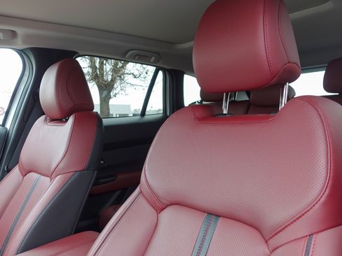 Certified 2025 MAZDA CX-50 2.5 Hybrid w/ Premium Plus Pkg image 10