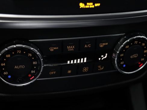 Used 2015 Mercedes-Benz ML 350 4MATIC image 12