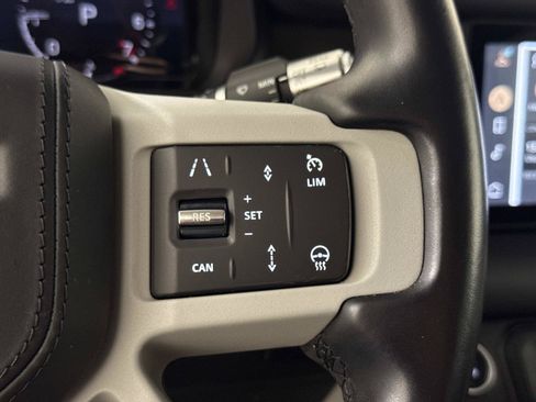 Used 2020 Land Rover Defender 110 HSE AWD/4WD image 29