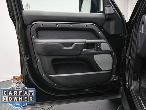 Used 2023 Land Rover Defender 130 X image 41