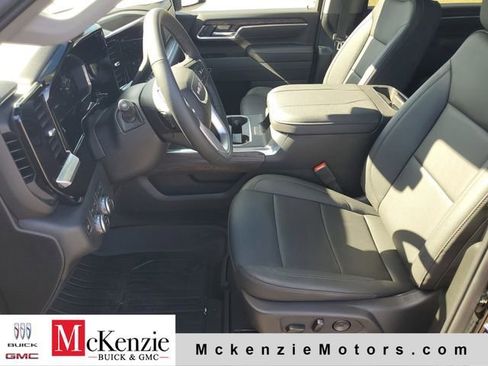 New 2026 GMC Sierra 3500 SLT w/ SLT Premium Package AWD/4WD image 5