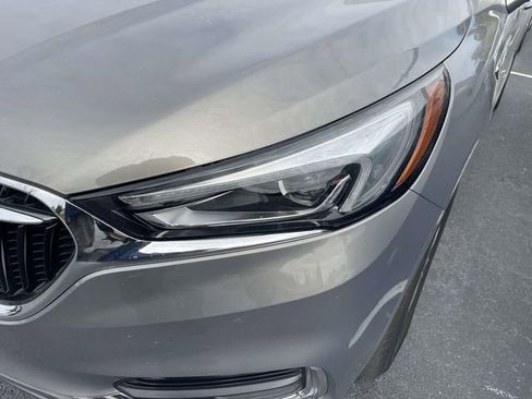 Used 2018 Buick Enclave Essence image 14