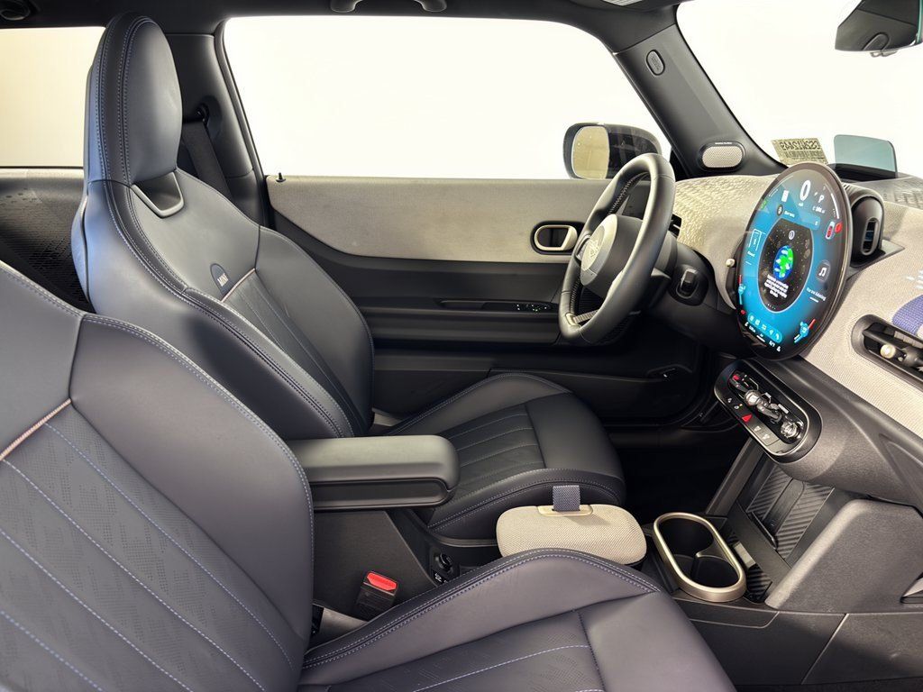 Certified 2025 MINI Cooper S FWD image 30