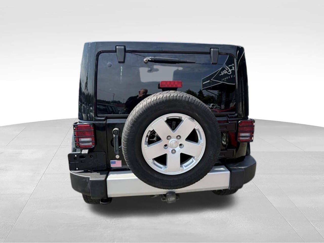 Used 2012 Jeep Wrangler Unlimited Sahara w/ Connectivity Group AWD/4WD image 4