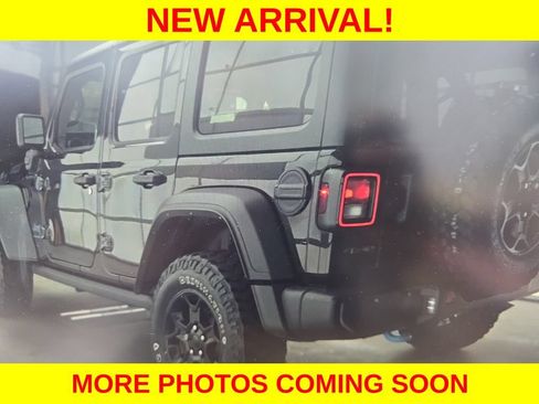 Used 2023 Jeep Wrangler Unlimited w/ Cold Weather Group AWD/4WD image 5
