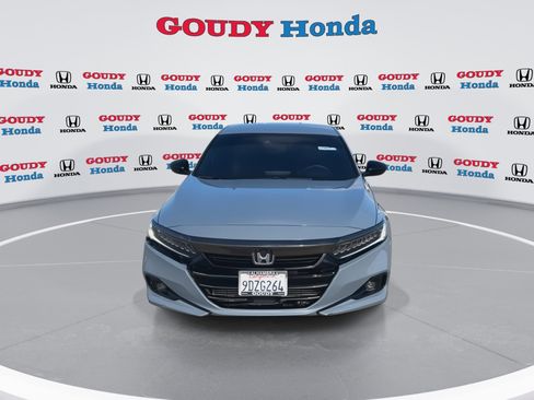 Used 2022 Honda Accord Sport image 3