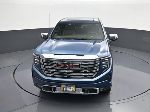 Used 2025 GMC Sierra 1500 Denali AWD/4WD image 14