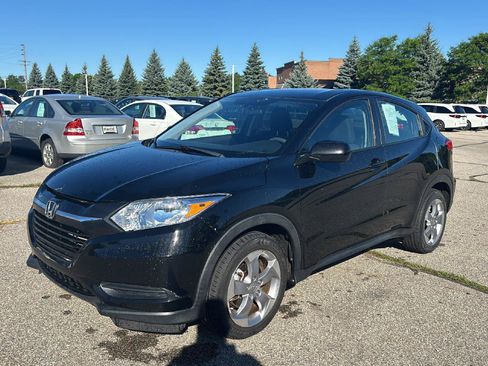 Used 2018 Honda HR-V LX image 24