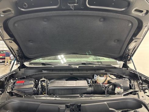 Used 2025 GMC Yukon XL Denali image 43