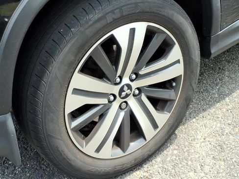 Used 2022 Mitsubishi Outlander Sport ES FWD image 5