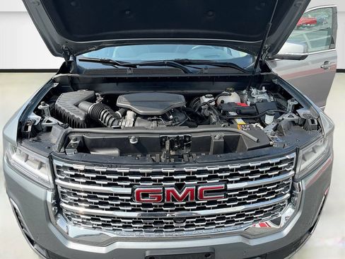 Used 2023 GMC Acadia Denali w/ Denali Ultimate Package AWD/4WD image 33