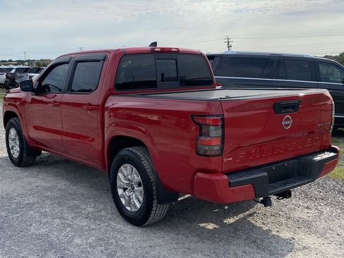 Used 2022 Nissan Frontier SV w/ Technology Package AWD/4WD image 7