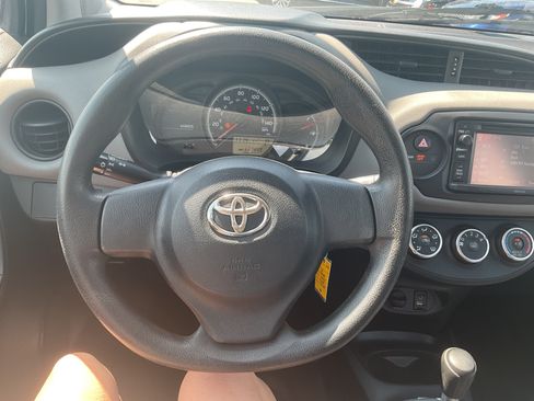 Used 2016 Toyota Yaris L FWD image 18