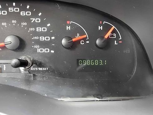 Used 2006 Ford E-150 and Econoline 150 image 21