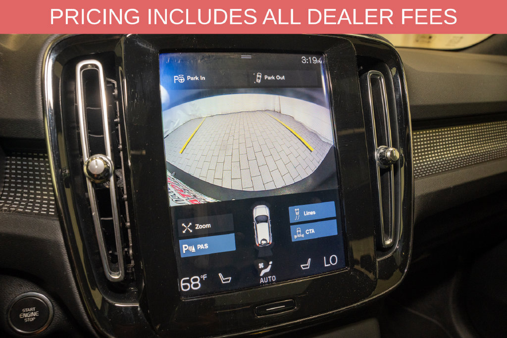 Used 2019 Volvo XC40 T4 R-Design FWD image 14