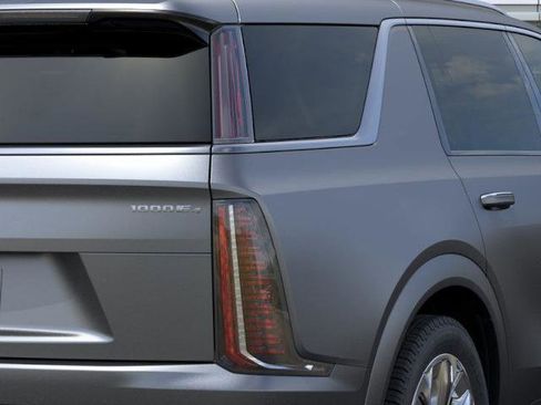 New 2026 Cadillac Escalade IQL Luxury w/ LPO, Radiant Package AWD/4WD image 11
