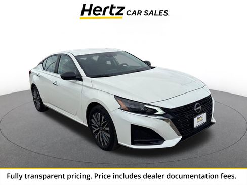 Used 2025 Nissan Altima 2.5 SV FWD image 1