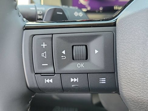 New 2026 Nissan Pathfinder SL w/ SL Premium Package (P04) FWD image 5
