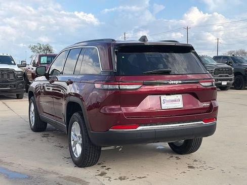 New 2026 Jeep Grand Cherokee Laredo X RWD image 7