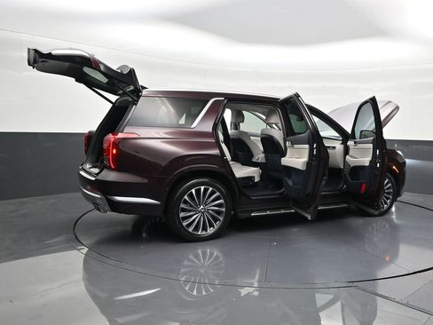 Used 2024 Hyundai Palisade Calligraphy image 33